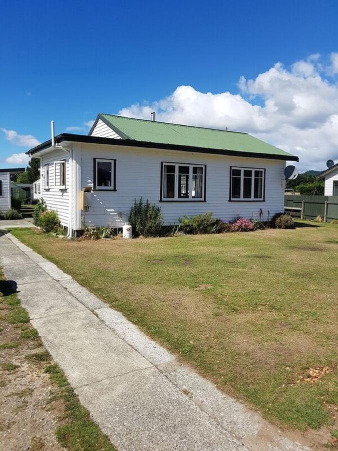 Mountains Edge Cabins Monowai Εξωτερικό φωτογραφία