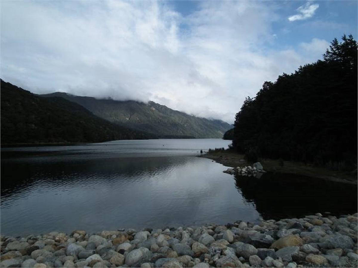 Mountains Edge Cabins Monowai Εξωτερικό φωτογραφία
